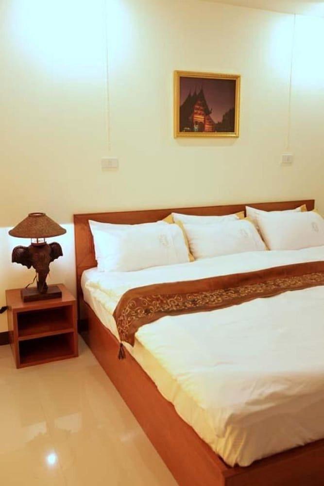 Rafael And Mansion Inn Bangkok